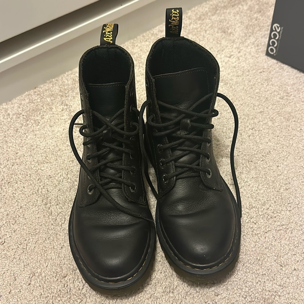 Dr. Martens 1460 boots